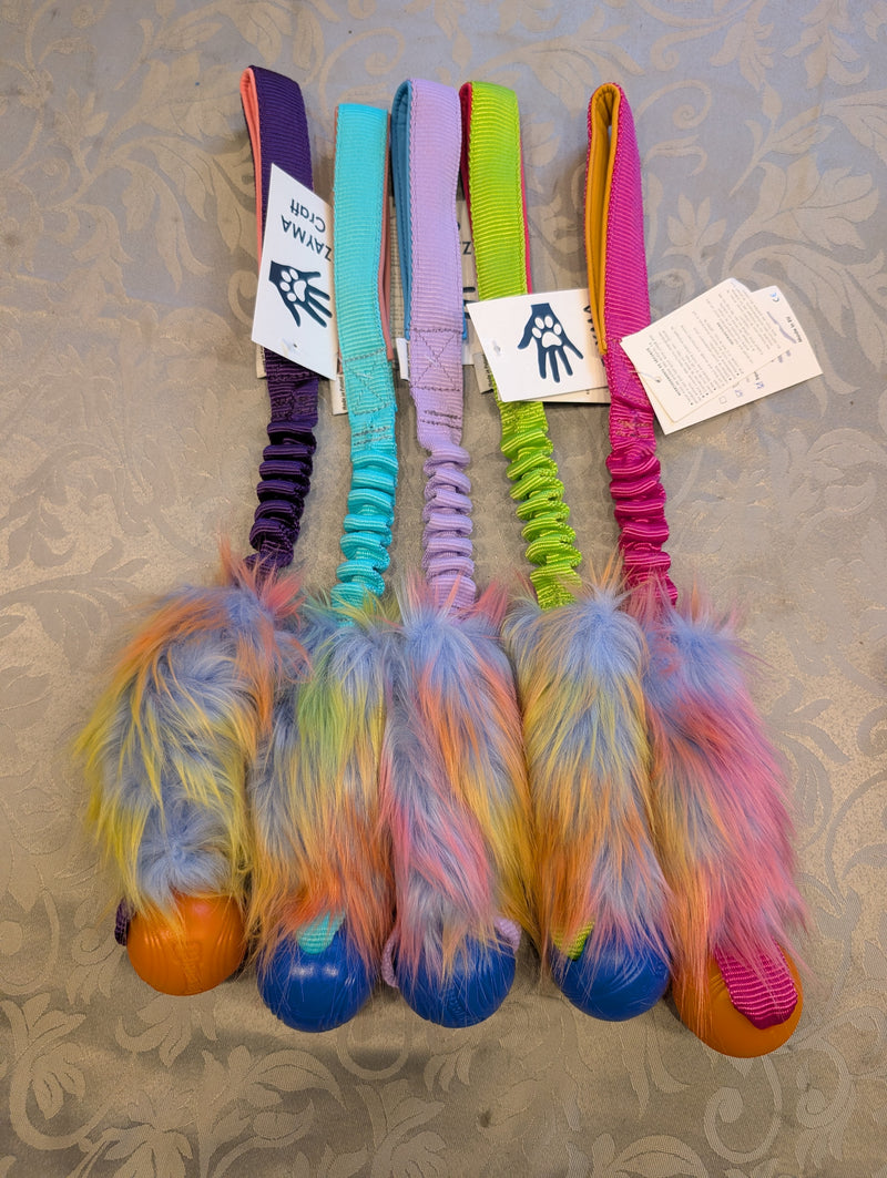 Tug avec Chuckit et fausse fourrure licorne